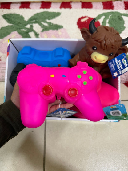 Toymendous Controller Assorted **PRE-ORDER**